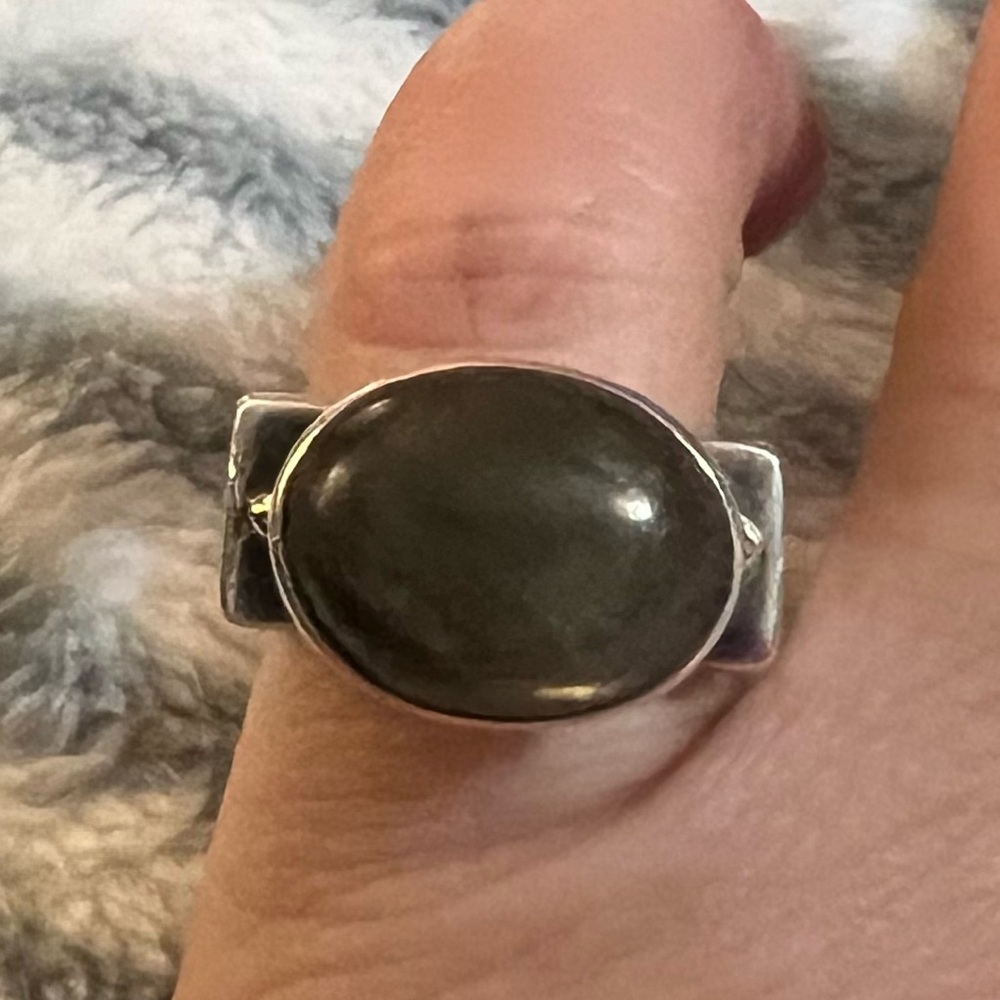 Hard to find vintage Silpada quartz ring with hieroglyphic design in setting.